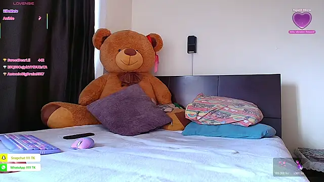 Samanntthaa__ webcam