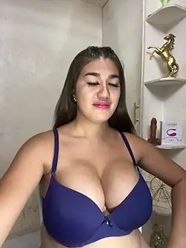 SexyFatHugeCock live cam on StripChat