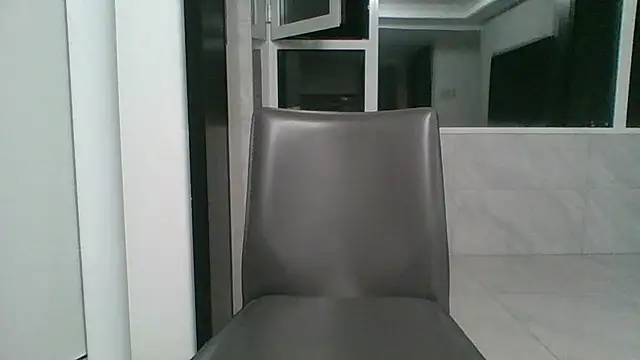 nole_china7 (Ask my age) - talk / fun / cum
