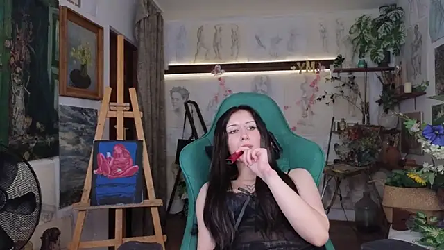 EffieMeowley webcam