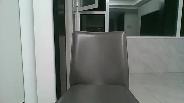 nole_china7 (Ask my age) - talk / fun / cum