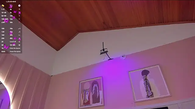elodie_walker webcam