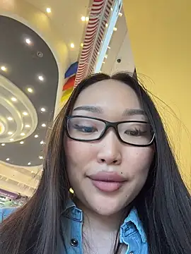 trytomakememoam webcam