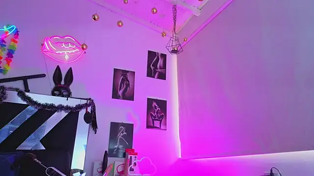 karla_slut_dirty live sex cam