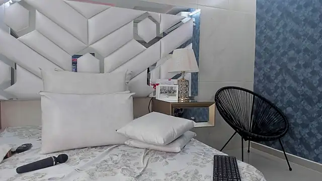 ZoeSmitth webcam