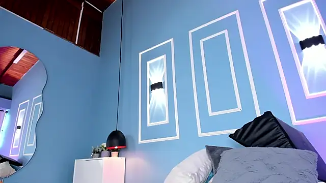 isabella_zc webcam