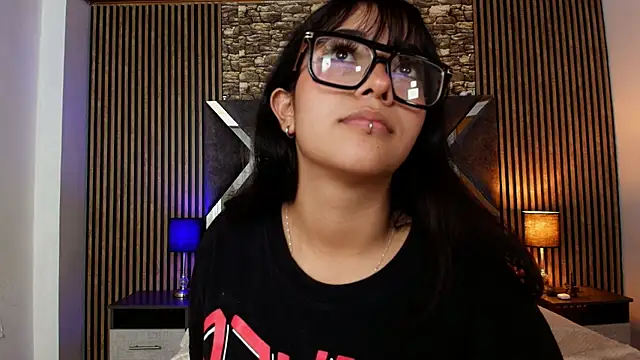 Amy_channel webcam