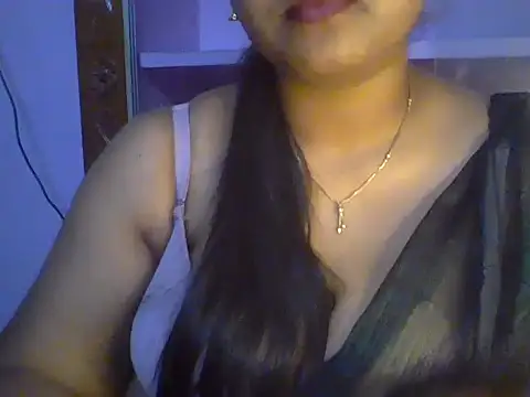 Tamil_Kuttyma webcam