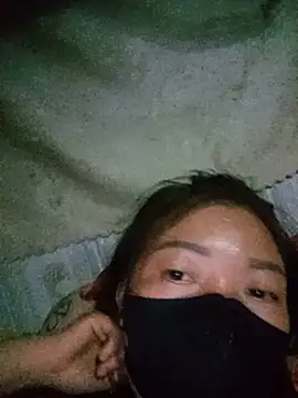 Bling-pusy webcam