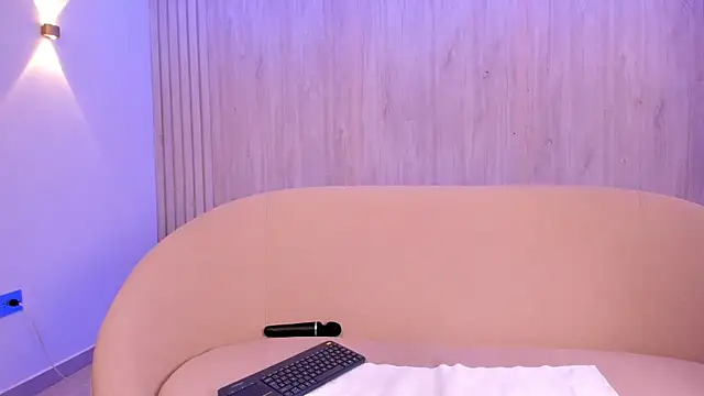 MiaLiore_ webcam