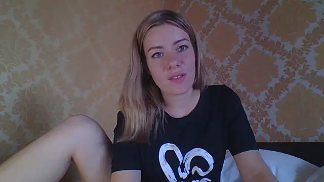 Softy_Aura_ live cam on StripChat