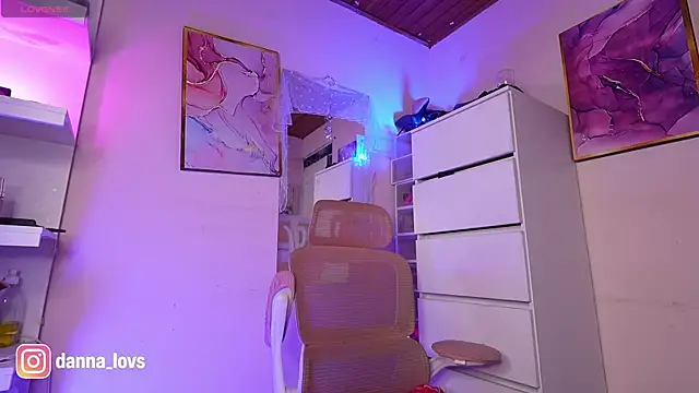DannaaLovs webcam