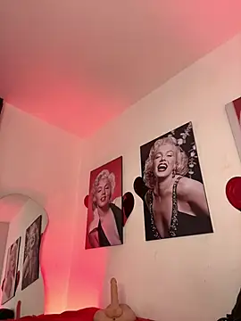 SaraaBellini webcam