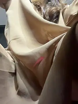 kiss_loo webcam