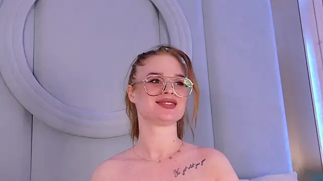JeniferMoon webcam