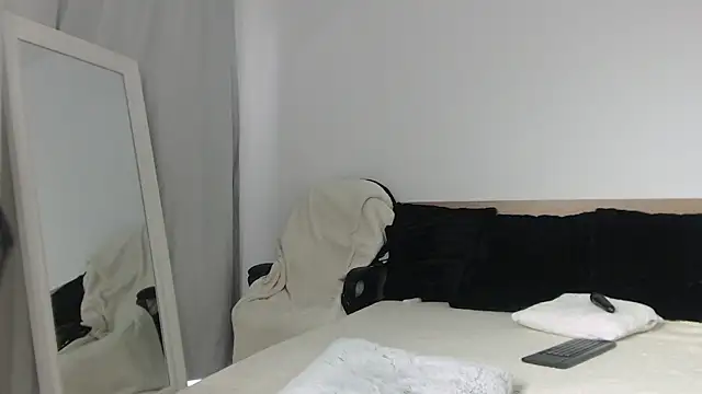 Layla23a webcam