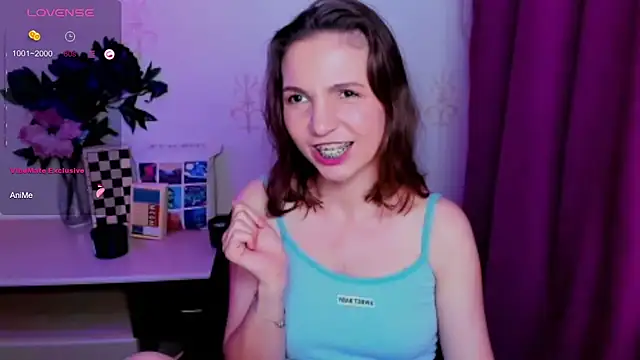 Watch KindHazelHere_ live on EroticFlix - High definition streams