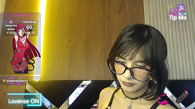 Victorycat_v live cam on StripChat