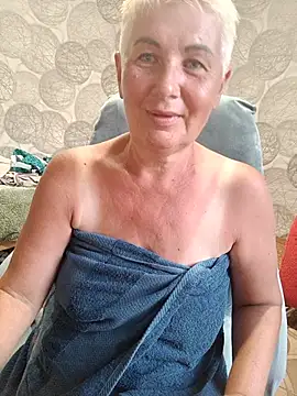 NicoleOlla webcam