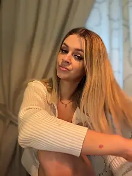 Love_Bri webcam