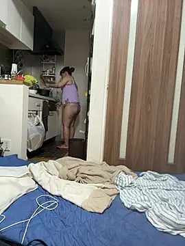 Mirika555 live cam on StripChat