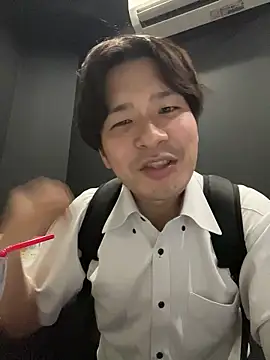 yuuki8910 live cam on StripChat