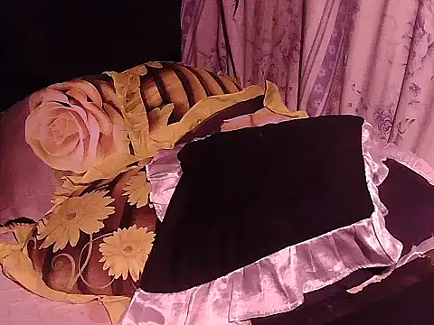 Huntrix2025 live cam on StripChat