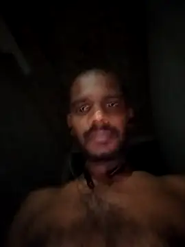 Daddyishere_19 webcam