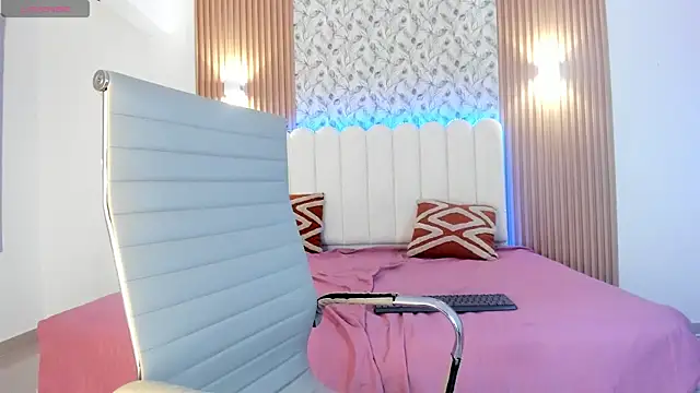 allyson_nahid webcam