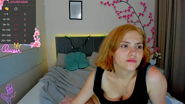 DellaRows webcam