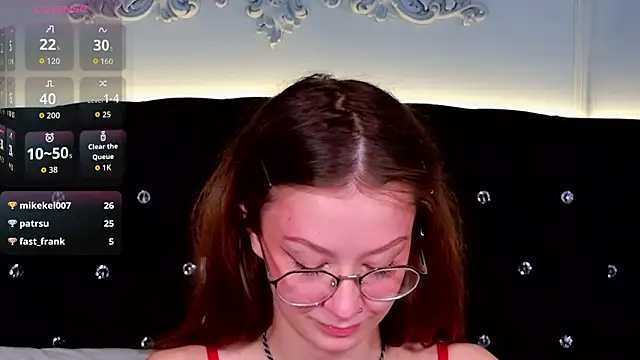 AmelieViolet webcam