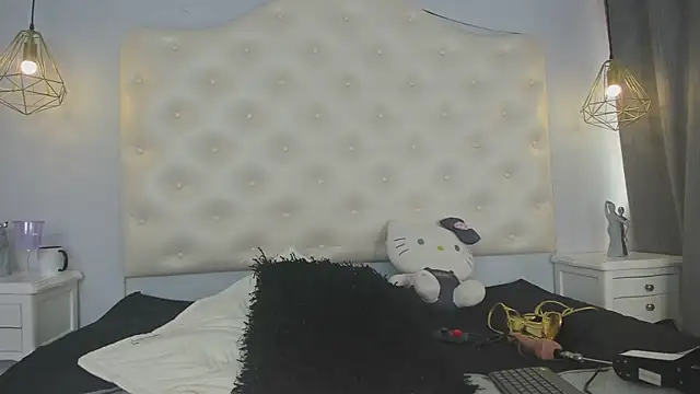 ninaavelvett webcam