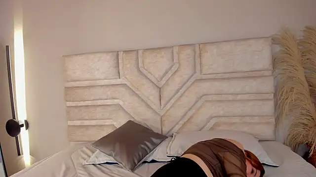_zoe_3 webcam