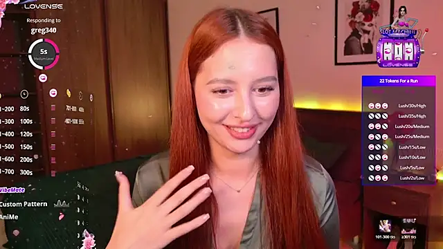 EleanorePeach live cam on StripChat