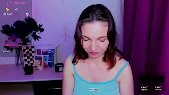 KindHazelHere_ webcam