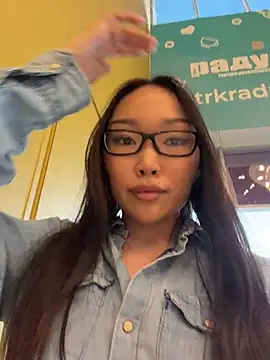 trytomakememoam webcam