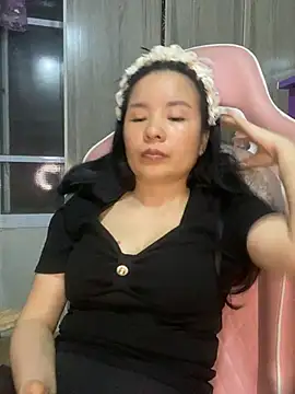 Ivy_Trix2 webcam