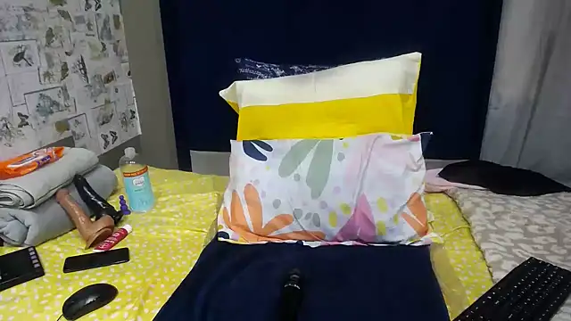 Candylips22 webcam