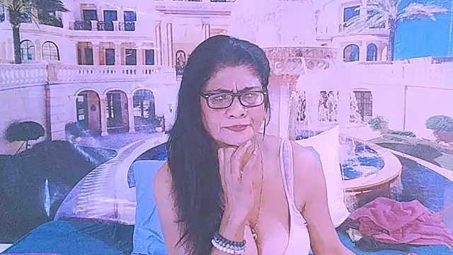 IndianAllure webcam