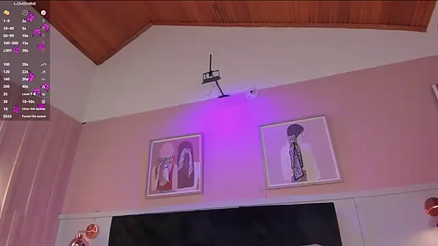 elodie_walker webcam