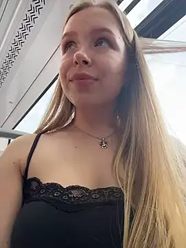 Liza_risky webcam