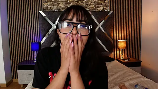 Amy_channel webcam