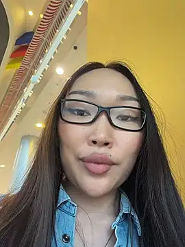 trytomakememoam webcam