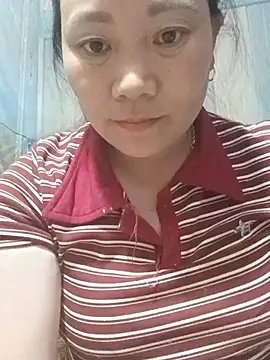 Lindxx-hott live cam on StripChat