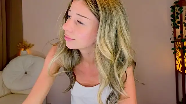 Lenamuti25 live sex cam