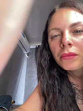 Lola_Hale webcam