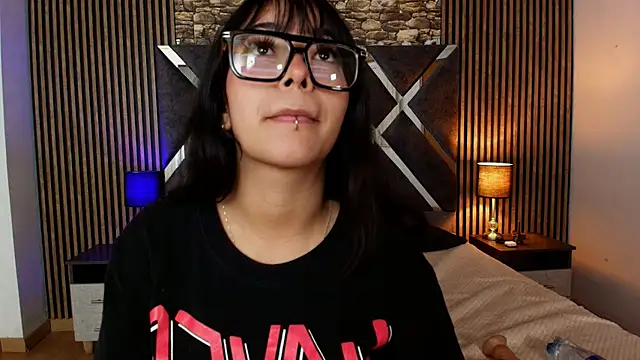 Amy_channel webcam