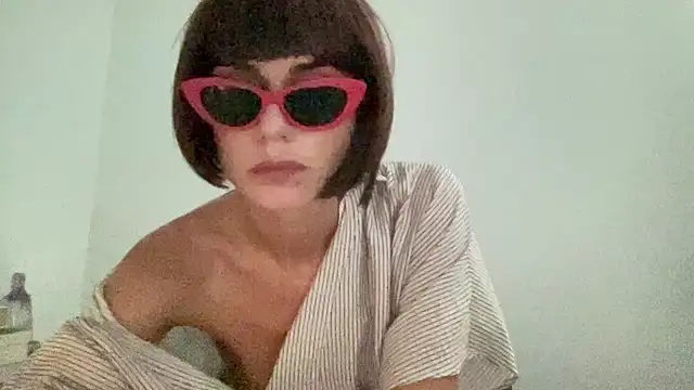 SlowVenomXX webcam