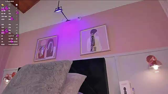 elodie_walker webcam
