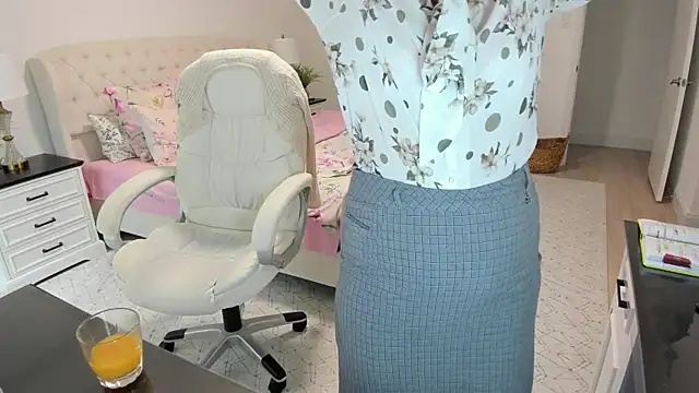 Vika73 webcam